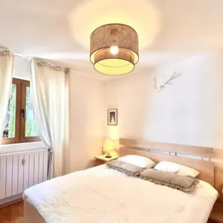 סינאיה George Apartament Central Cu Gradina Proprie מראה חיצוני תמונה